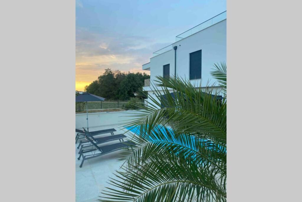 Villa Lujo Porec Funtana Exterior foto